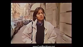 Film Francez Retro Cu Asistente Voluptoase Și Întâlnirile Lor Senzuale